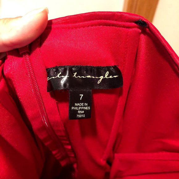 Red homecoming dress, strapless - Picture 8 of 8